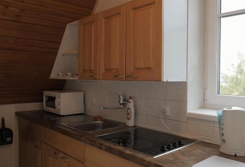 3 Szobás Suite, Sola Gratia