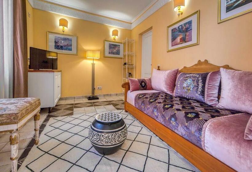 带露台的小型套房, Mosaiko 5 Suites