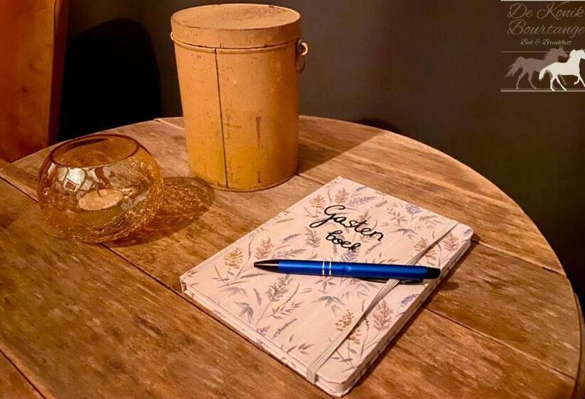 Standard room with outdoor bath, B&b De Konik Bourtange