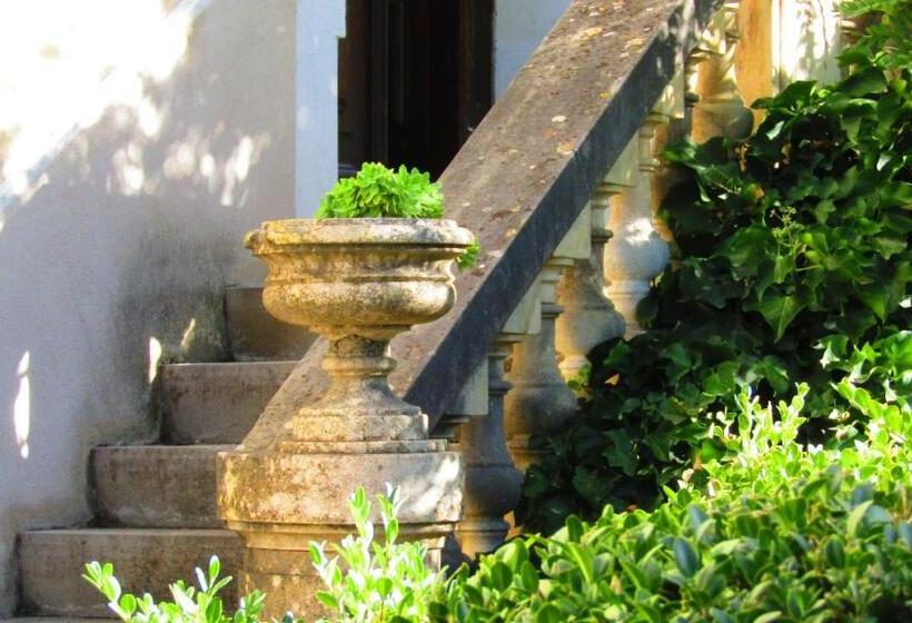 חדר משפחתי, La Bastide De Canaules