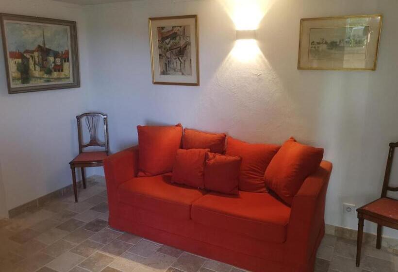 חדר דלוקס, Le Nid Des Arts