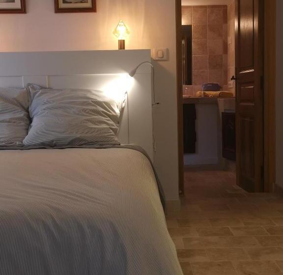 חדר דלוקס, Le Nid Des Arts