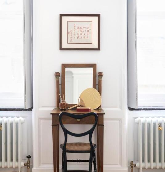 标准间, The Stay Well