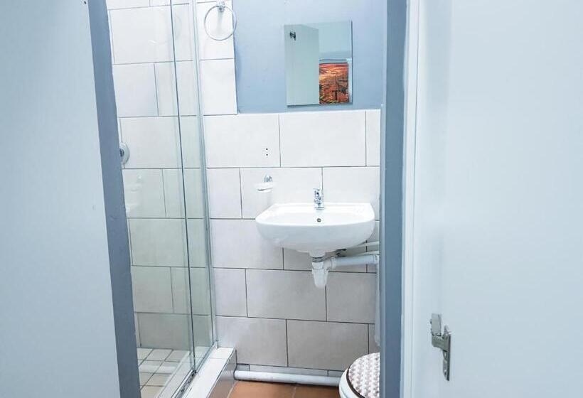 اتاق اکونومی, Kingsworth Inn Port Elizabeth