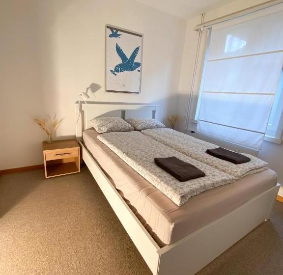 شقة غرفة واحدة, Neb Thun Lodge`s Appartement 1 Hilterfingen Ringstrasse 6