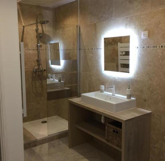 اتاق لوکس, B&b Et Gite D Ayran