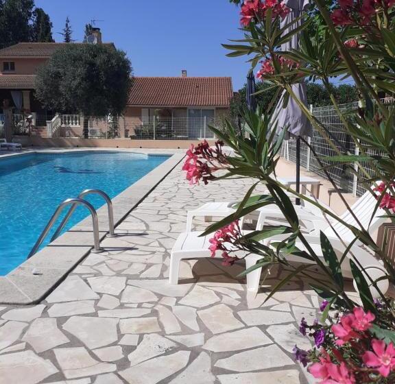 اتاق لوکس, B&b Et Gite D Ayran