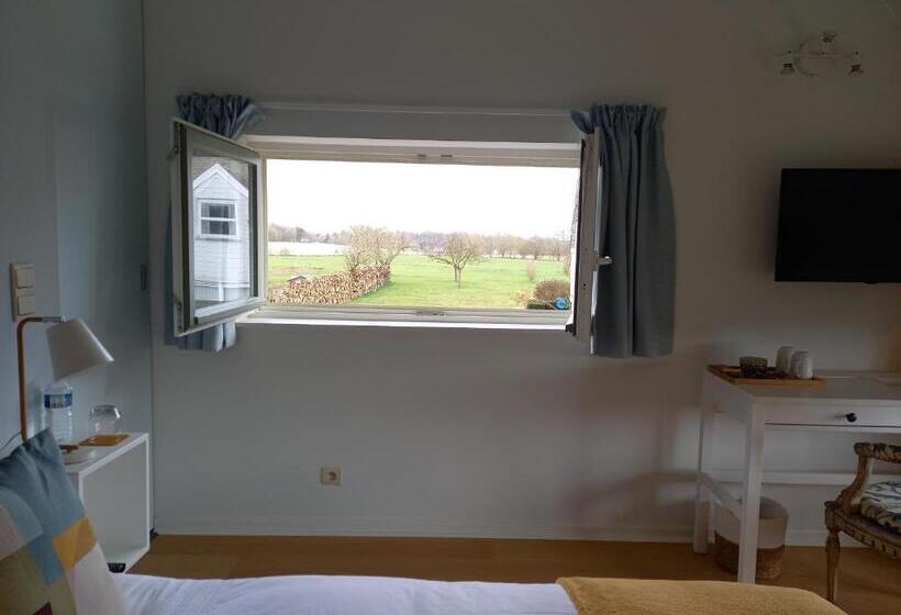 Номер Стандарт, Little Cottage