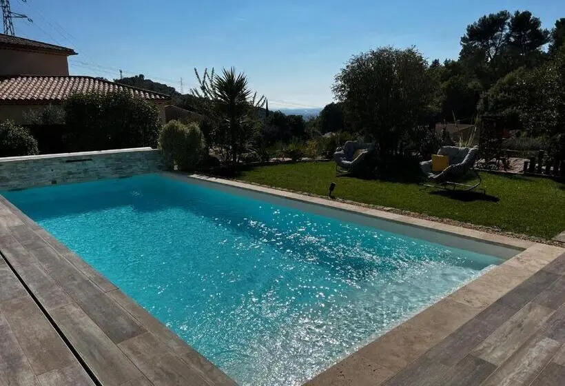プールビュースイート, Suite Romantique Le Temps D Un Instant Loveroom Hammam Jacuzzi Piscine