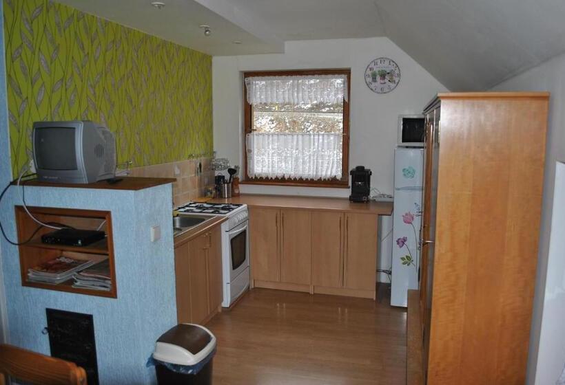 סוויטת 3 חדרי שינה, Kosanda