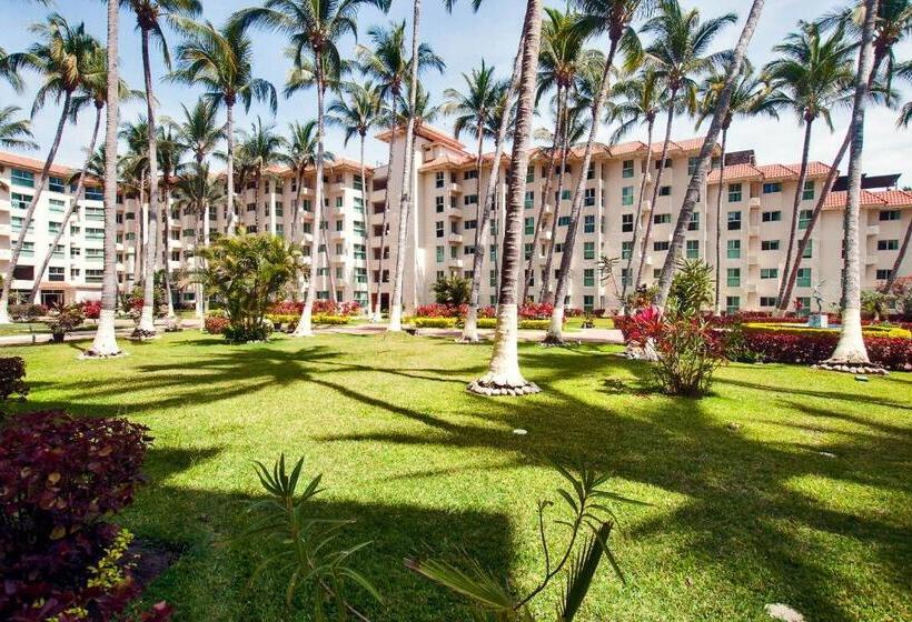 חדר משפחתי נוף לגינה, Marina Suites By Andiani Travel