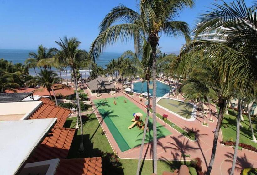 חדר משפחתי נוף לגינה, Marina Suites By Andiani Travel