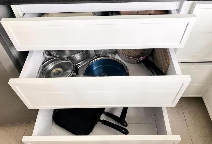 חדר משפחתי נוף לגינה, Marina Suites By Andiani Travel