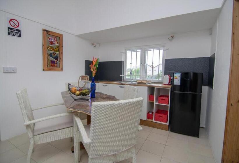 2 Yatak Odalı Daire, La Koquillishe