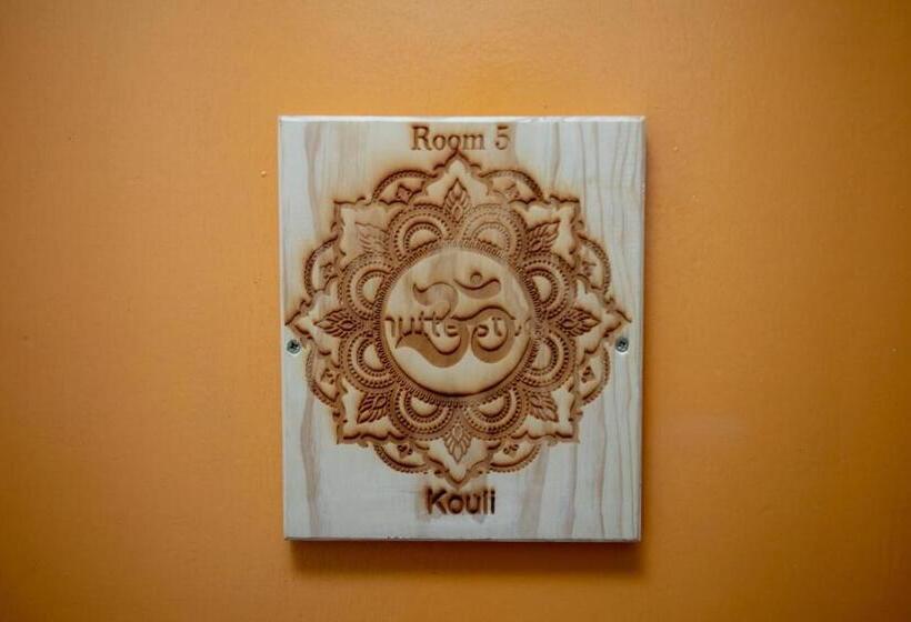 Superior Stüdyo, La Koquillishe