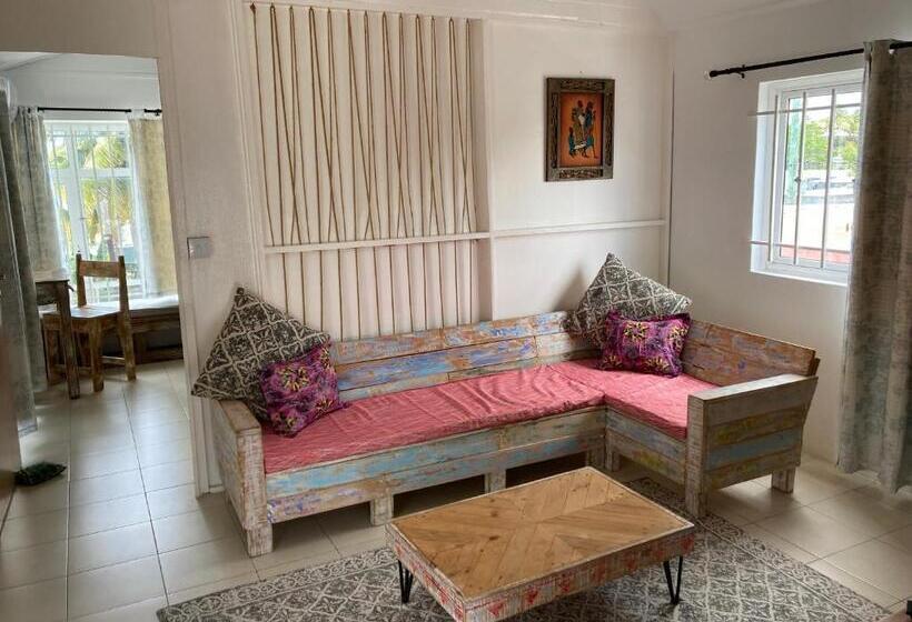 2 Yatak Odalı Daire, La Koquillishe