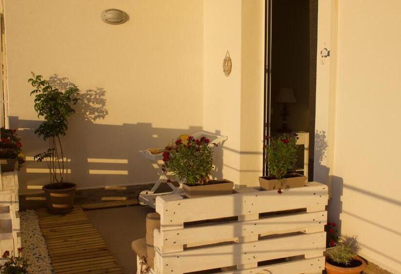 Номер Стандарт Вид на Море, Sea View Life