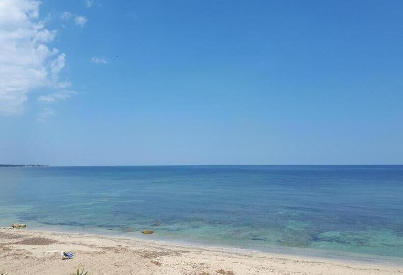 豪华海景房带阳台, Sea View Life