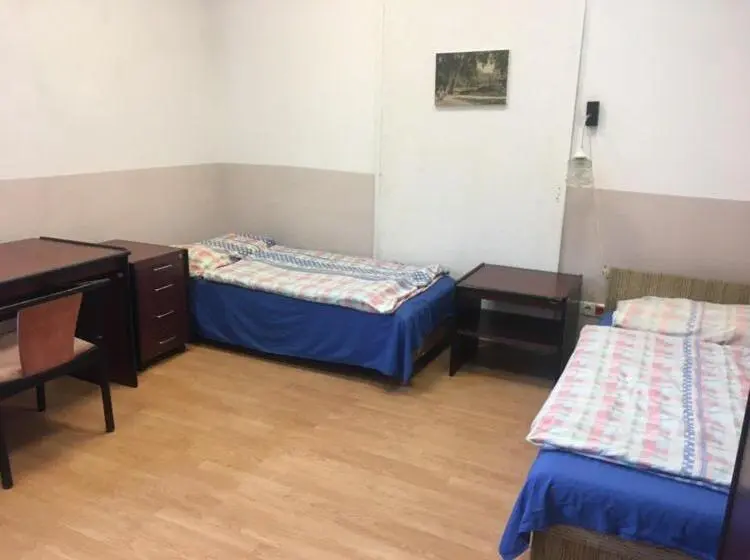 Pokój Rodzinny, Göncölház