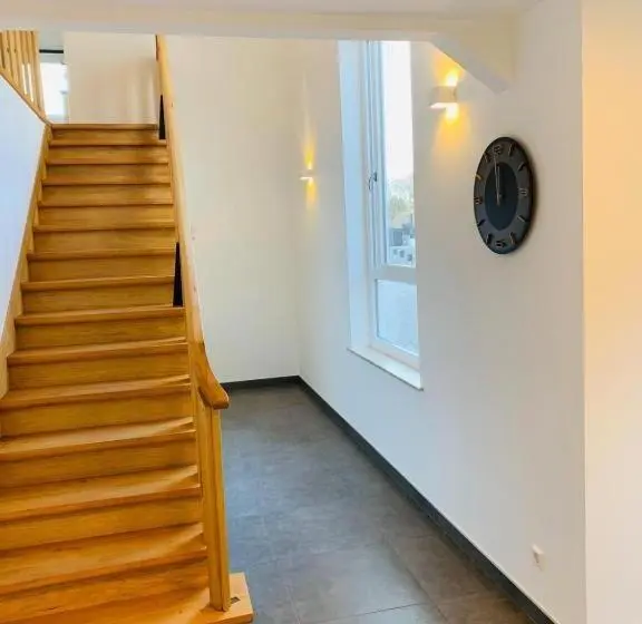 テラス付き１ベッドルームアパートメント, Lessinghaus