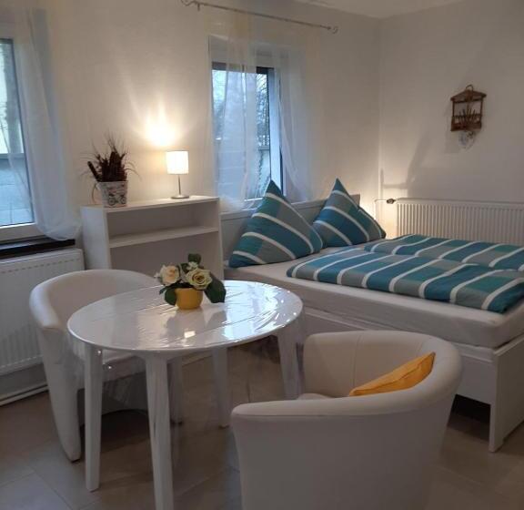 스탠다드 룸, Landlust!