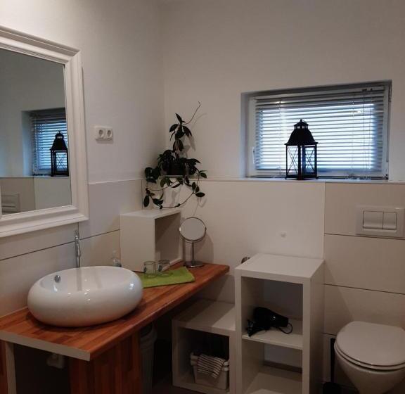 스탠다드 룸, Landlust!