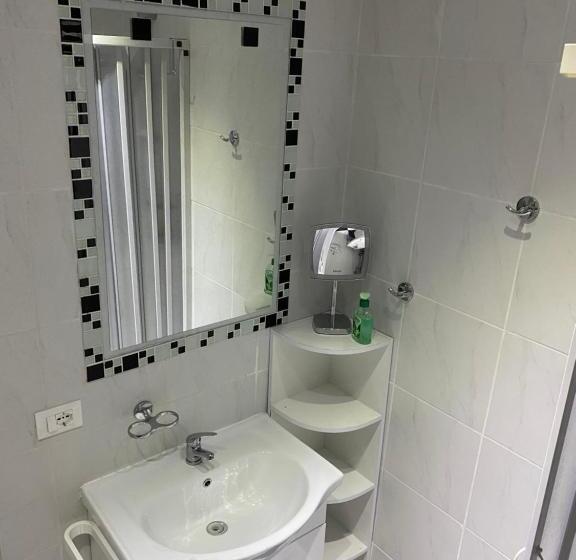 デラックスルーム, B & Baichin