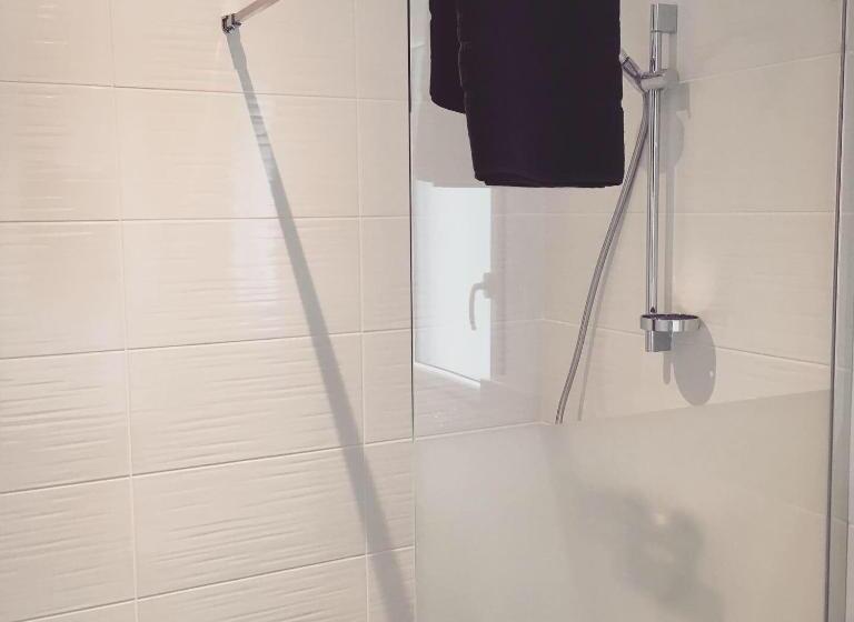 スタンダードルーム, L échappée Saline