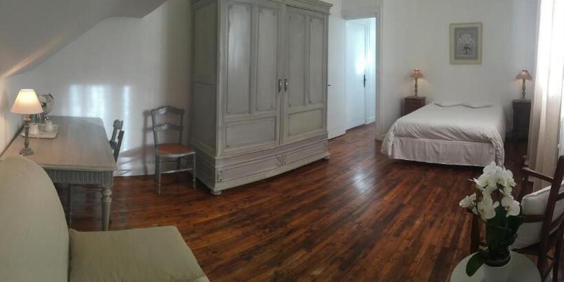 اتاق استاندارد, Les Terrasses D Angoulême