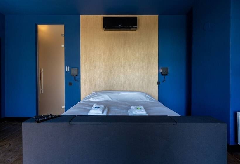 디럭스 룸, Boutique Hotel Lytel Blue
