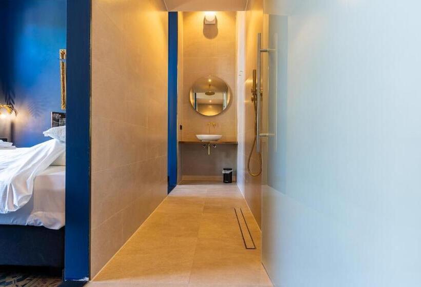 디럭스 룸, Boutique Hotel Lytel Blue