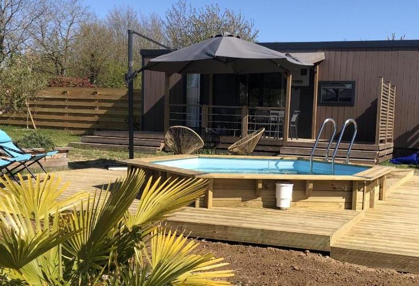 בונגלו משפחתי, Cottage Du Garlai