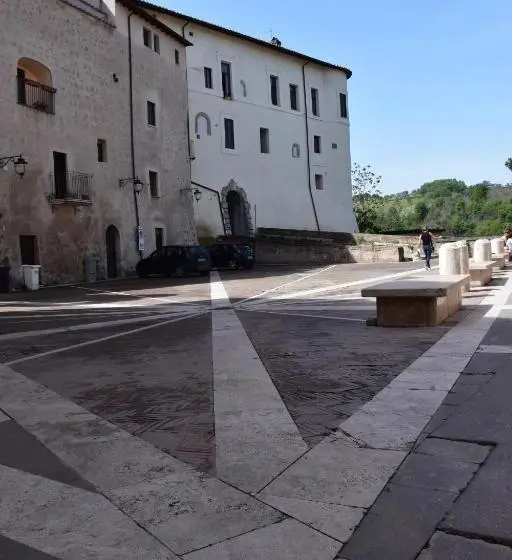 スタンダードスタジオ, Il Cortile Del Castello