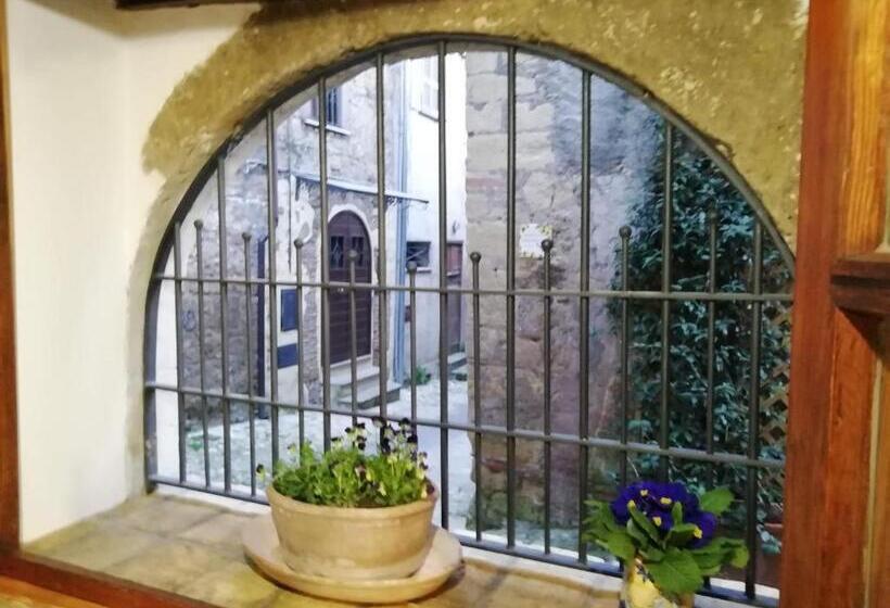 إستوديو قياسى, Il Cortile Del Castello