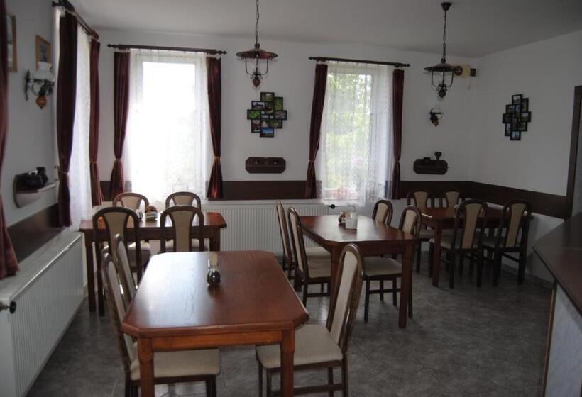 חדר סטנדרט לארבעה, Penzion Pod Hamižnou