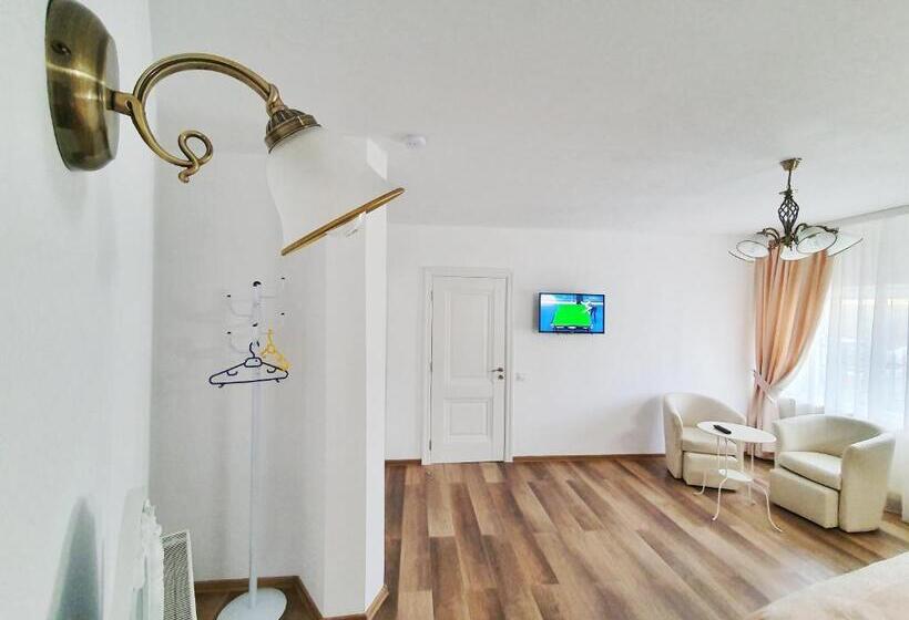 Номер Deluxe, Tourist B&c