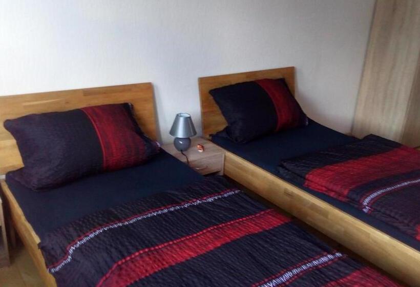 Номер Стандарт, Zimmervermietung Pargen