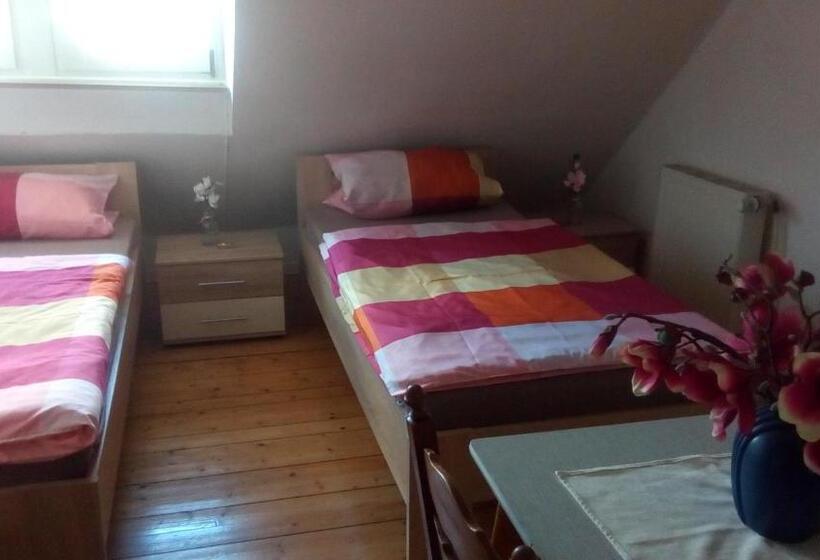 Номер Economy, Zimmervermietung Pargen