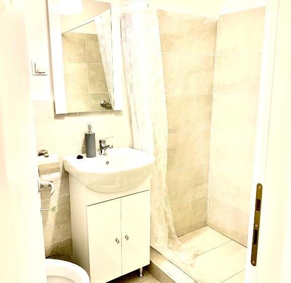 غرفة قياسية, Vila Ana