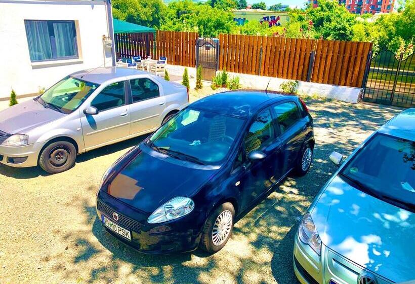 غرفة قياسية, Vila Ana