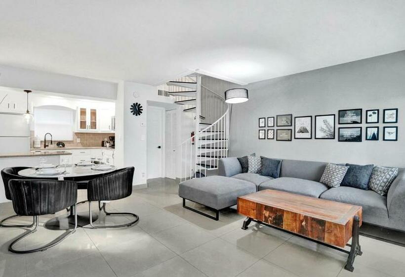 带1个卧室的公寓, Ra Suites