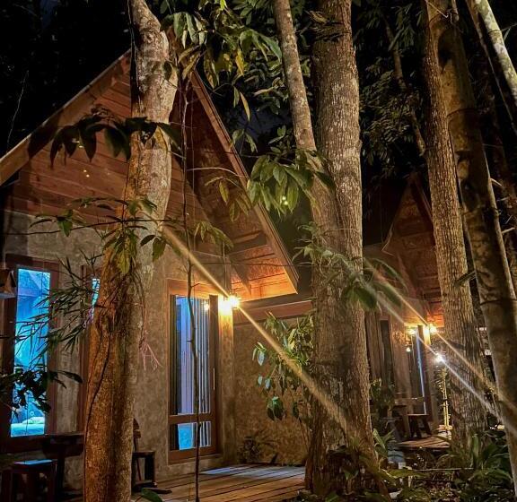 Бунгало Стандарт, Kung Nok Tha Resort Nakhon Si Thammarat