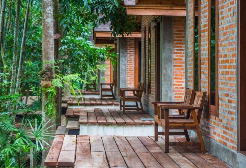Бунгало Superior, Kung Nok Tha Resort Nakhon Si Thammarat