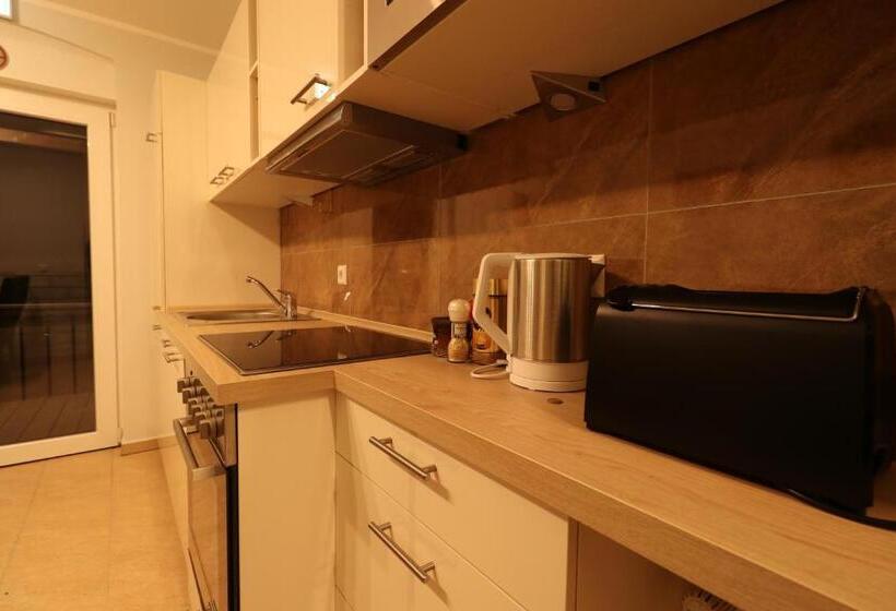 디럭스 룸, Schiller Pension