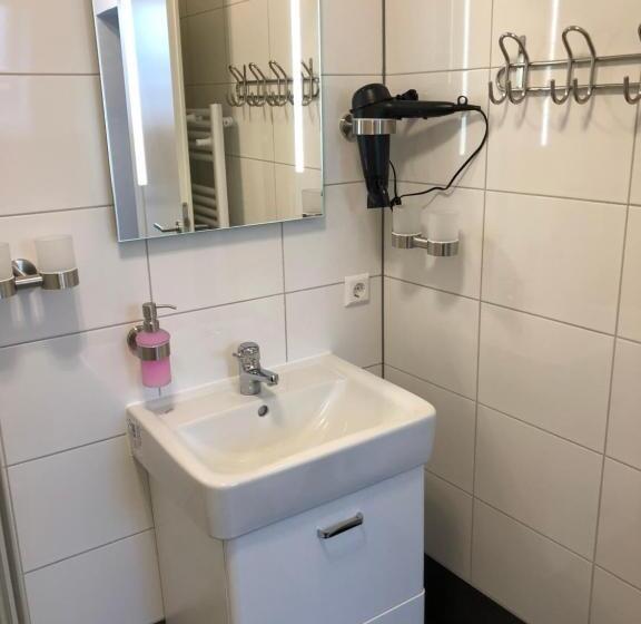 스탠다드 싱글 룸, Schiller Pension