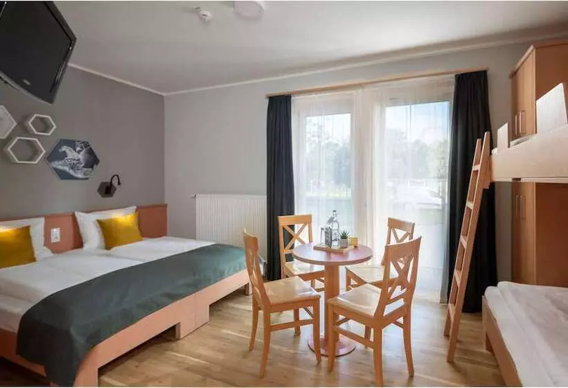 スタンダード４人部屋, Jufa Familienresort Kempten Im Allgäu