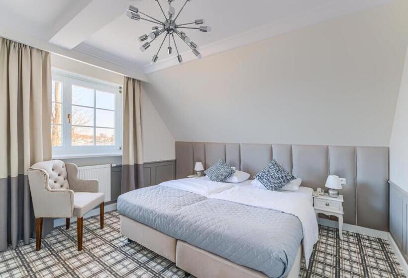 آپارتمان 1 خوابه, Amax Boutique