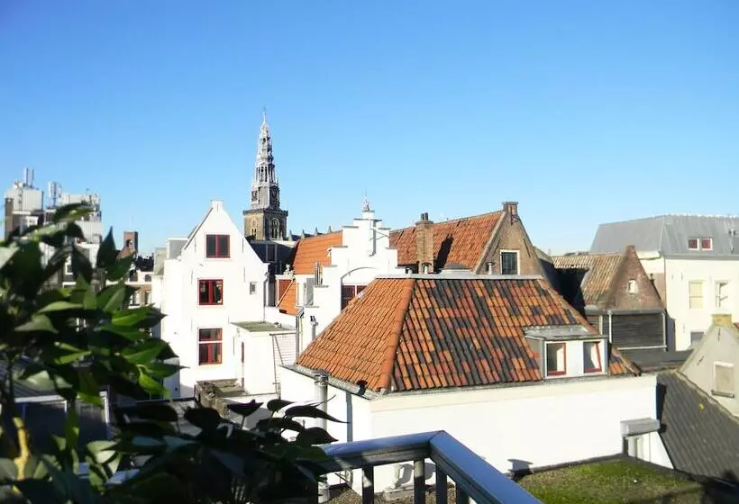 1 Bedroom Penthouse Apartment, Amsterdam Nieuwmarkt Center Apartments