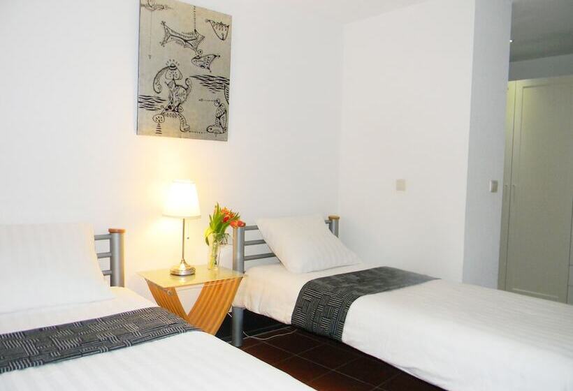 1 Bedroom Penthouse Apartment, Amsterdam Nieuwmarkt Center Apartments