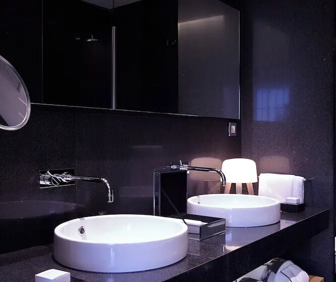 Superior Kamer, Atrio